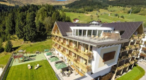 Hotel-Naturlich-in-Fiss-Tirol