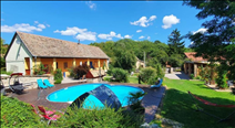 Casa Mama